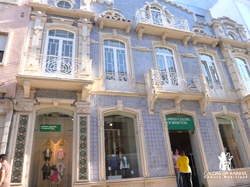 Edificios y azulejos Ruta Bordaliana