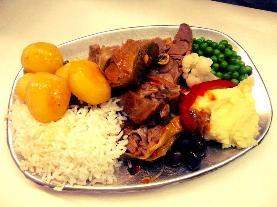 Restaurante O Cortiço/cabrito assado no forno